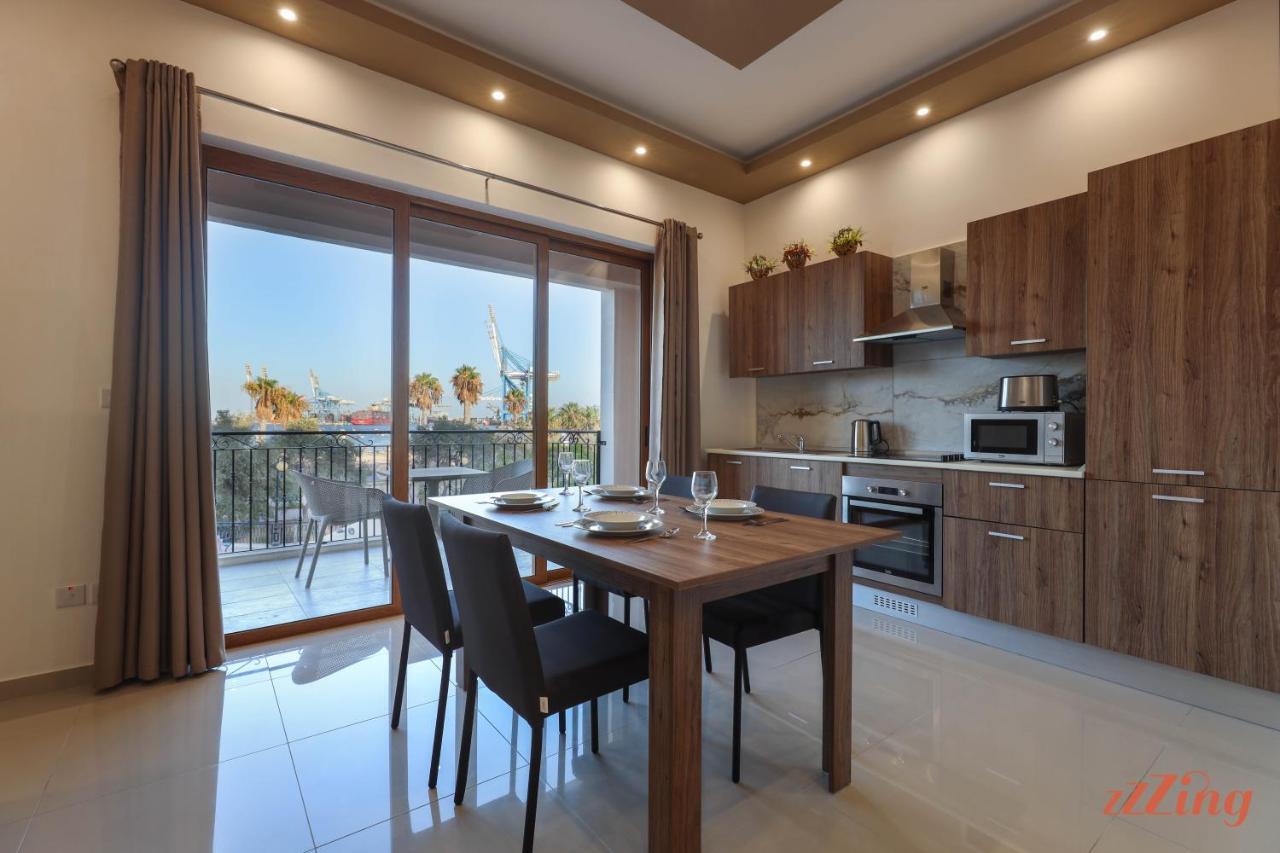 Gem Beachfront Apt With Amazing Bay And Sea Views Birżebbuġa Exterior foto