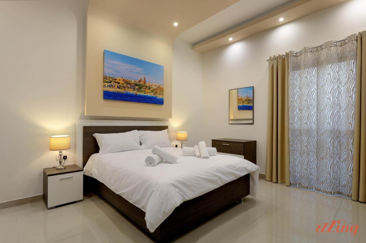 Gem Beachfront Apt With Amazing Bay And Sea Views Birżebbuġa Exterior foto
