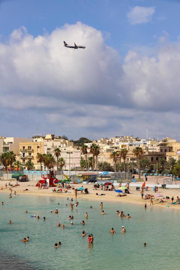 Gem Beachfront Apt With Amazing Bay And Sea Views Birżebbuġa Exterior foto